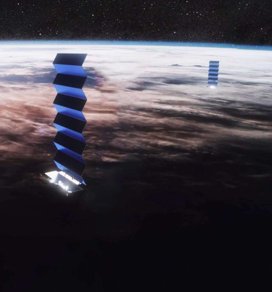 Starlink satellites deploy their solar arrays in this official visualization. (SpaceX)