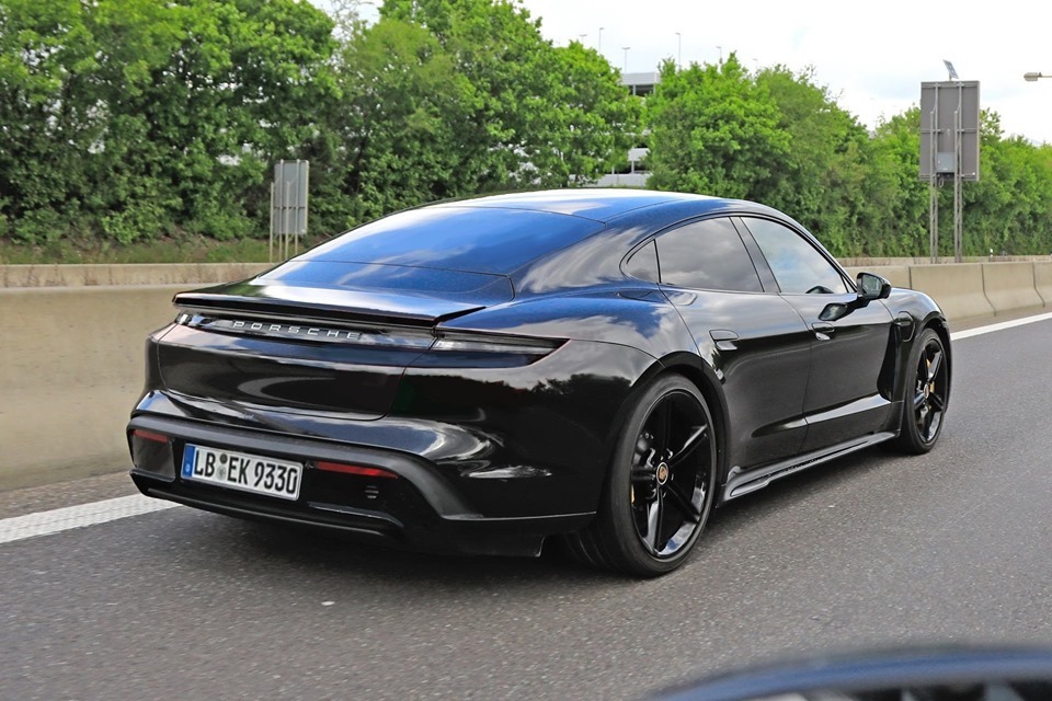 Porsche электромобиль 2020