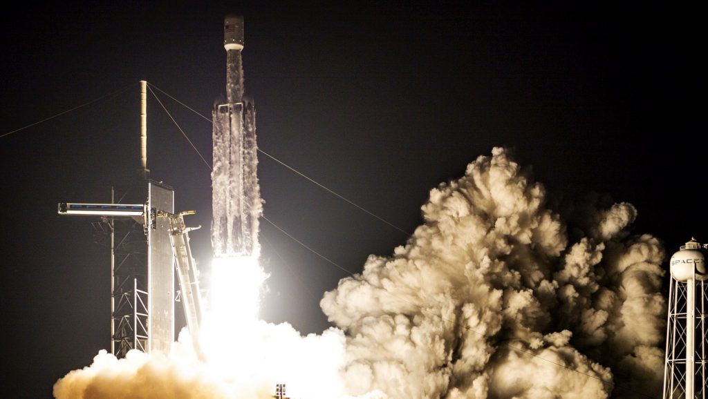 SpaceX Falcon Heavy launches ULA Vulcan rocket to launch NASA Moon Rover