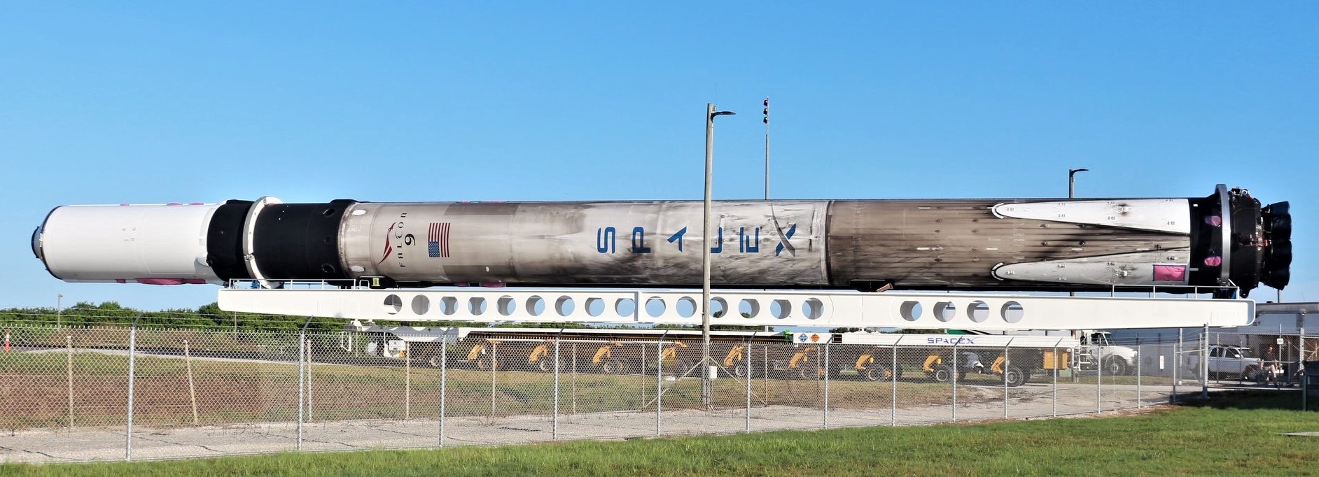 AMOS-17 Falcon 9 B1047 transport 39A LC-40 072819 (Spacecom – SpaceX) 2 edit