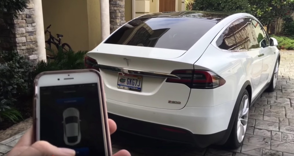 Summon-Tesla-Model-X-via-App