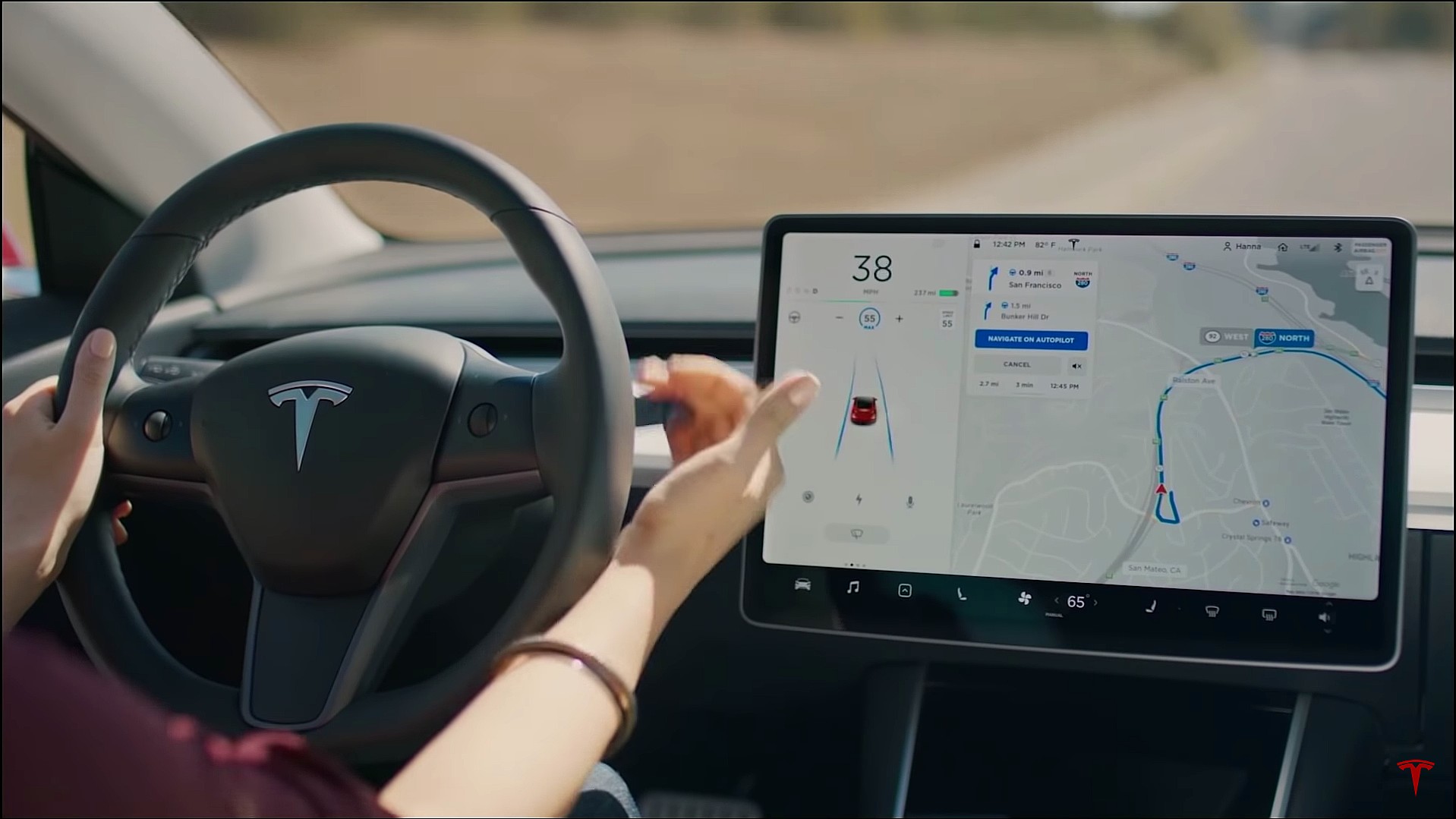 photo of Here’s what the NHTSA wants to know about how Tesla’s Autopilot monitors drivers image