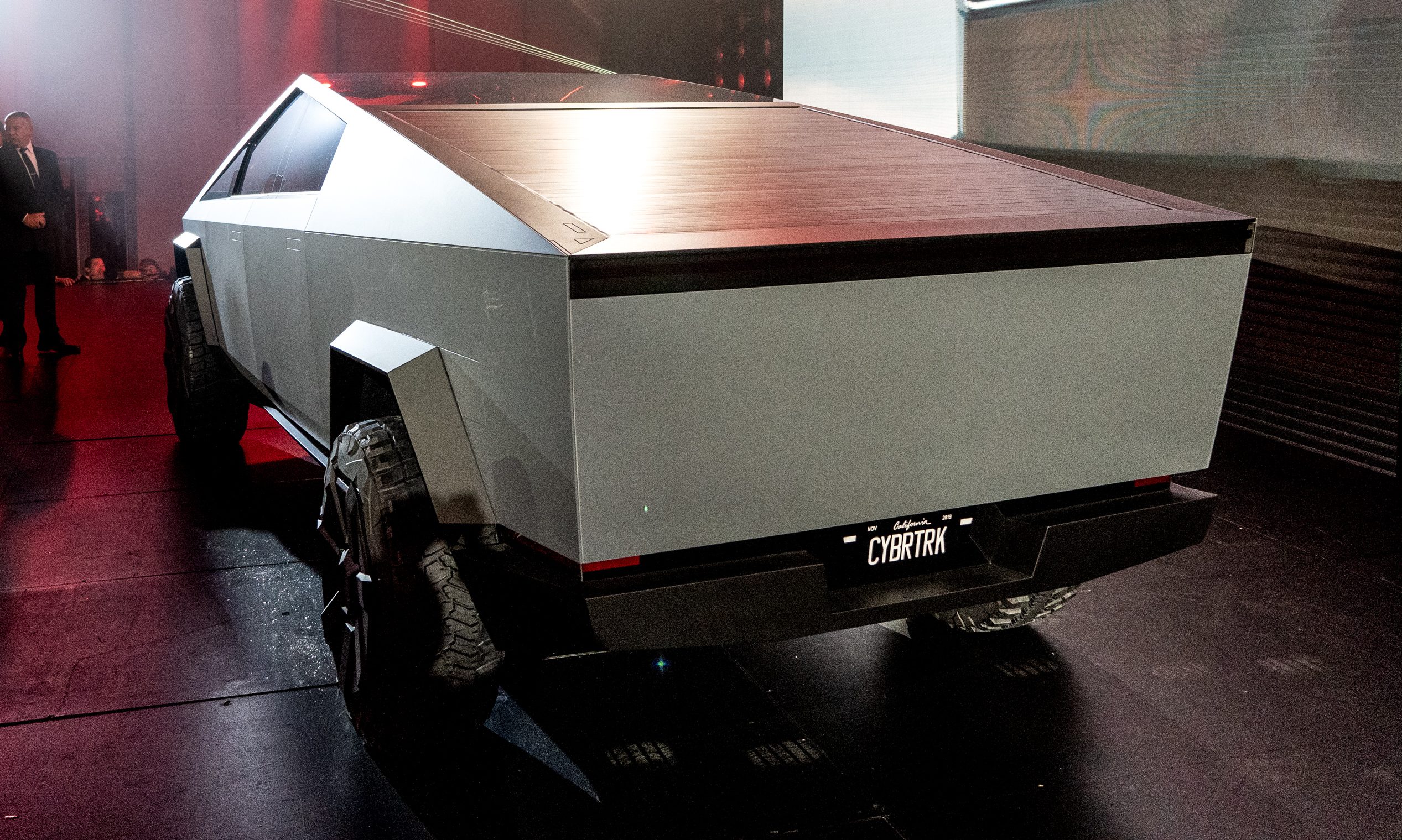 Tesla Cybertruck's Solar Panel Tonneau Cover comes to life in new patent