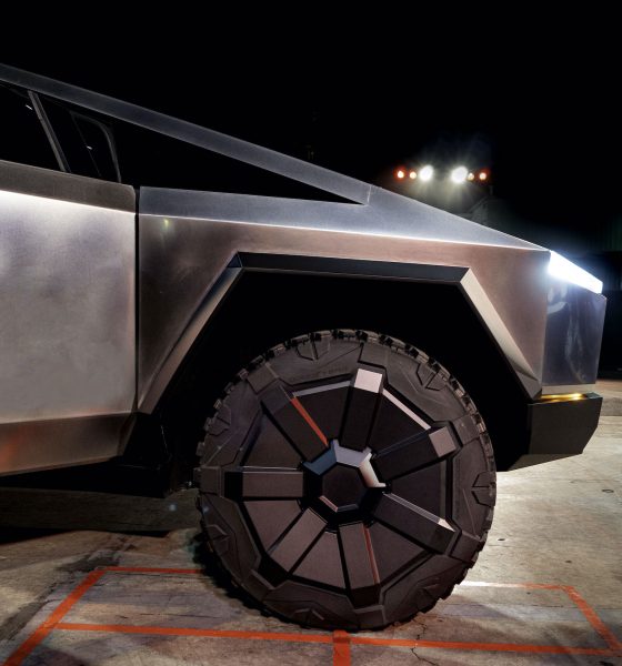 Tesla Cybertruck futuristic aero wheel makes debut in Los Angeles unveiling event on Nov. 21, 2019 (Photo: Teslarati)