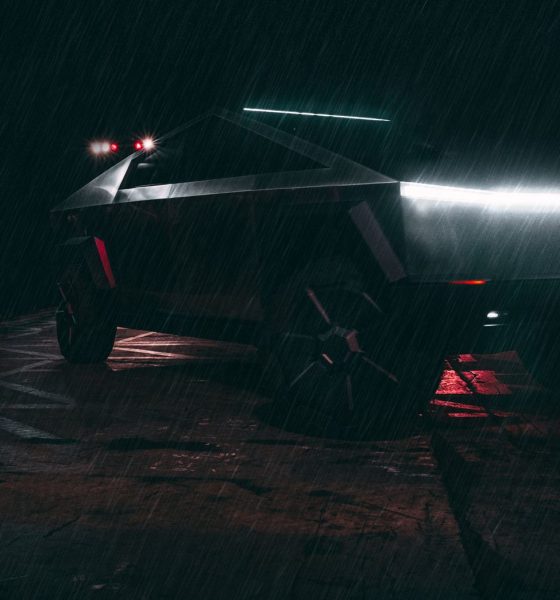 Tesla CyberTruck in the rain (Credit: Arash Malek)