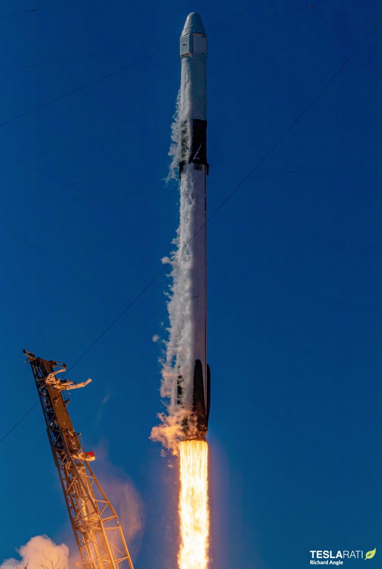 https://www.teslarati.com/wp-content/uploads/2019/12/CRS-19-C106-Falcon-9-B1059-liftoff-Richard-Angle-4-c-768x1143.jpg