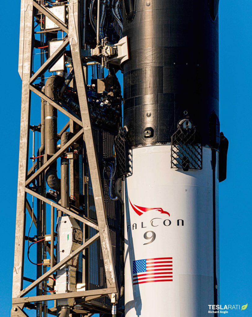 https://www.teslarati.com/wp-content/uploads/2019/12/CRS-19-C106-Falcon-9-B1059-vertical-LC-40-120419-Richard-Angle-4-c-814x1024.jpg