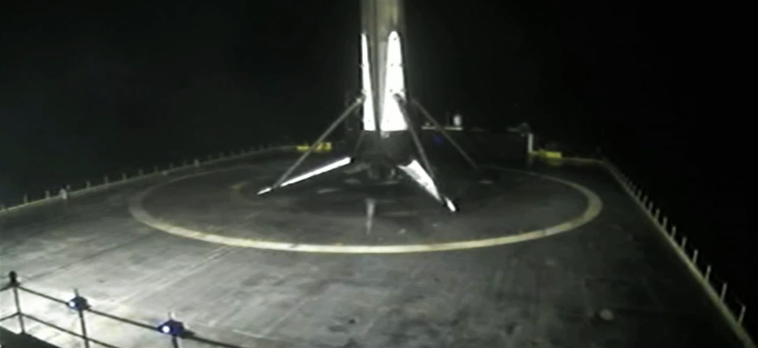 Kacific-1 Falcon 9 B1056 LC-40 121619 (SpaceX) landing OCISLY 1 crop