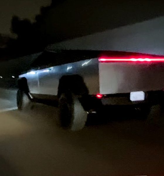 Tesla Cybertruck spotted on 405 freeway