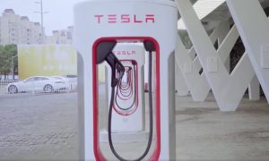 Tesla Supercharger V3 stalls