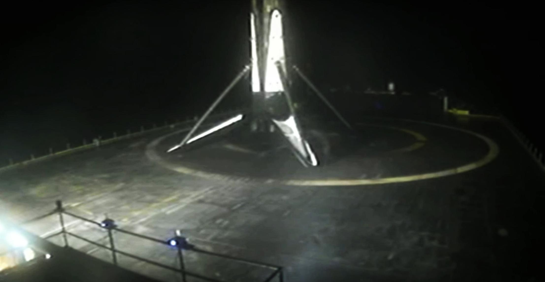 Starlink-2 Falcon 9 B1049 webcast (SpaceX) OCISLY landing 2 (c)