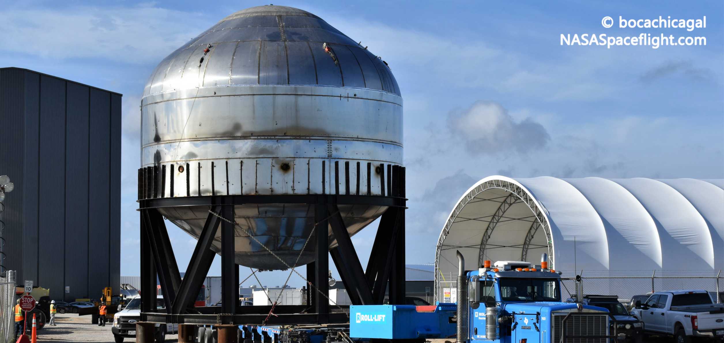 https://www.teslarati.com/wp-content/uploads/2020/01/Starship-Boca-Chica-010920-NASASpaceflight-bocachicagal-test-tank-transport-2-crop-c.jpg