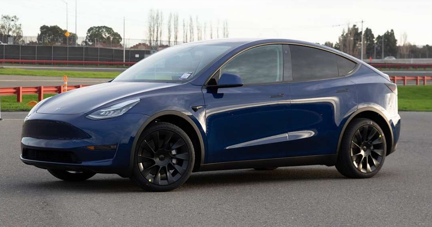 Tesla Model Y White on White Delivery  Drove 1,000 miles in the first  weekend 