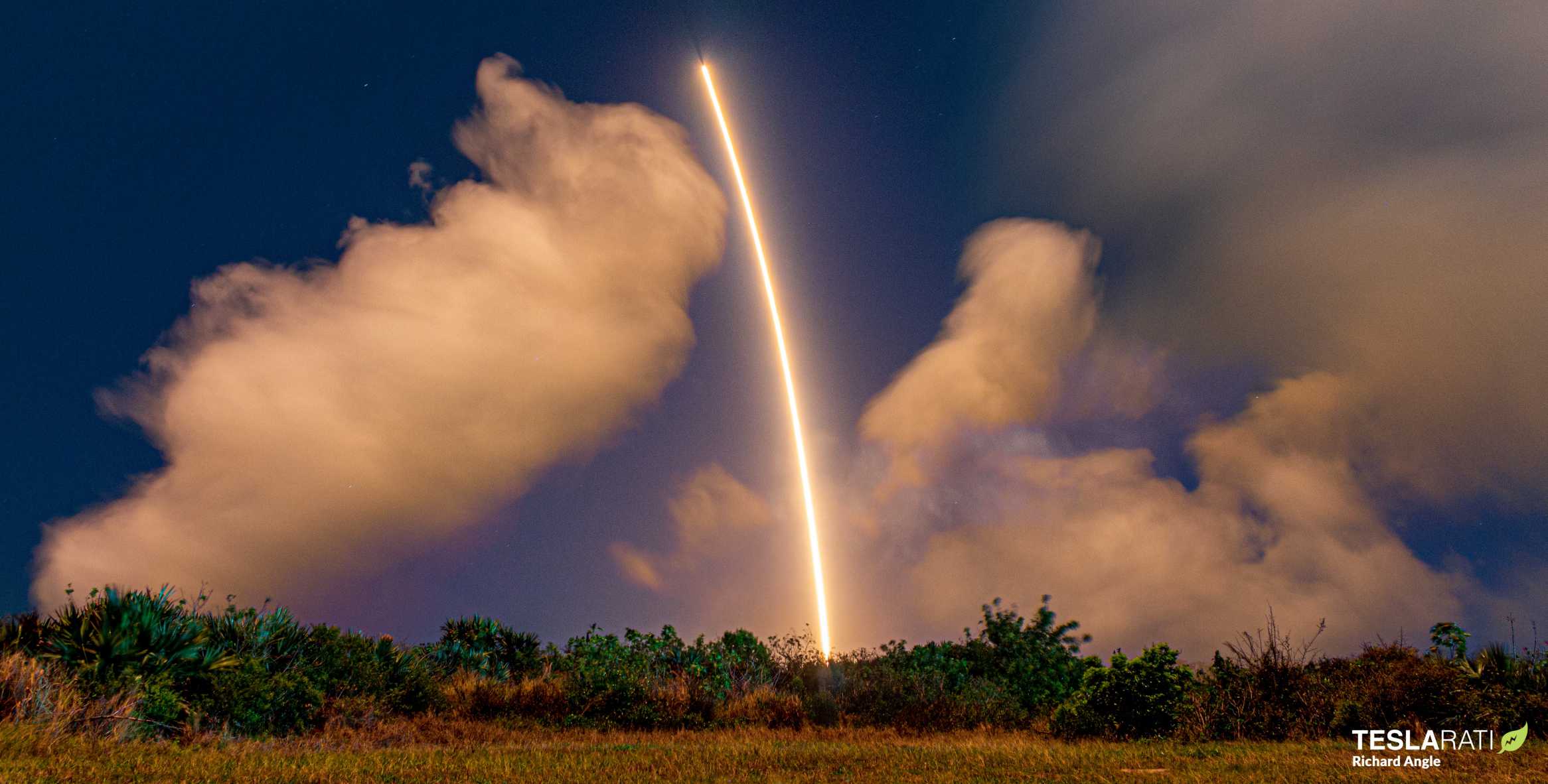 CRS-20 Dragon C112 Falcon 9 B1059 (Richard Angle) pre launch landing (18) crop (c)