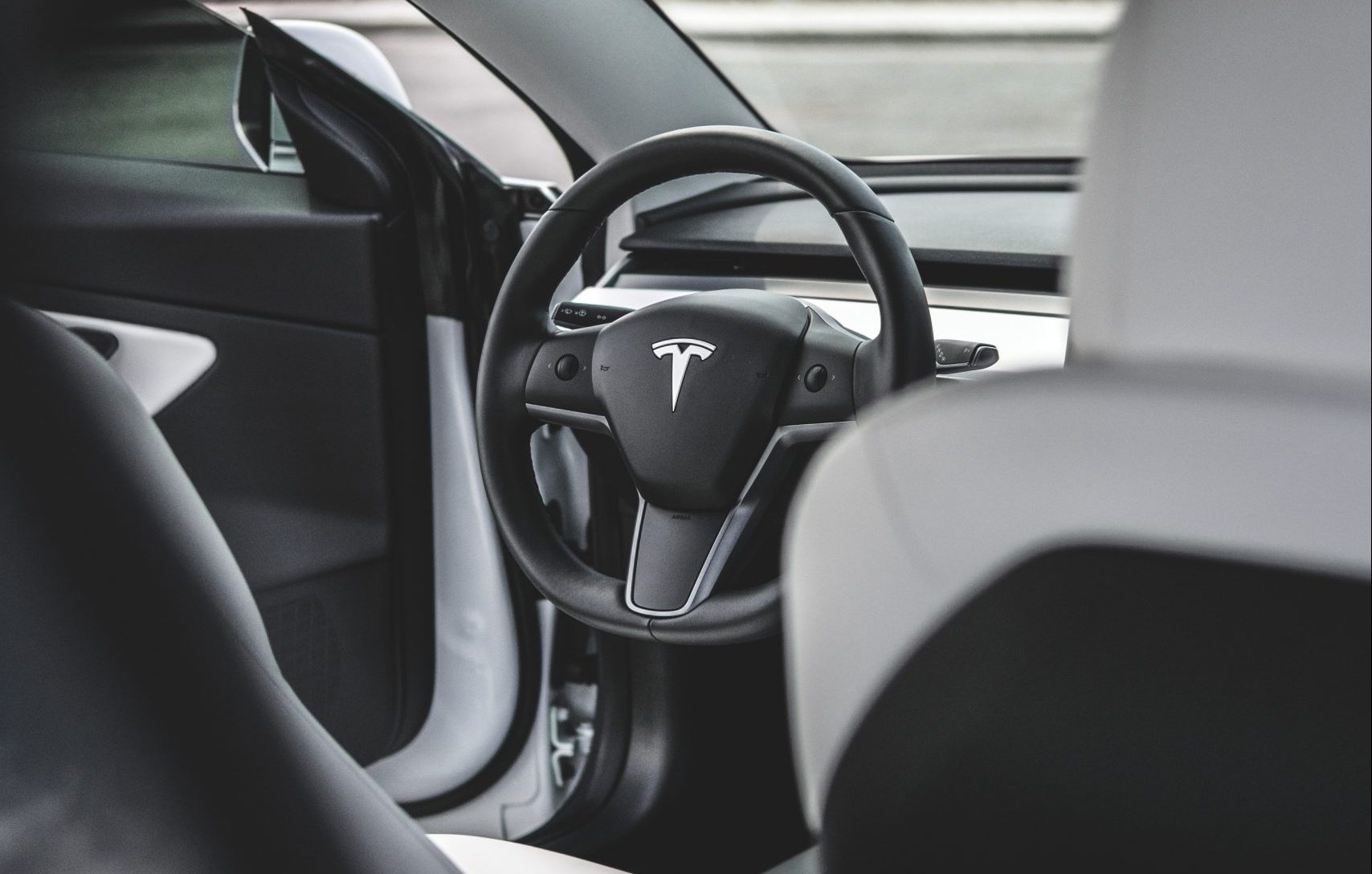 2021 Tesla Model 3 with heated steering wheel is coming