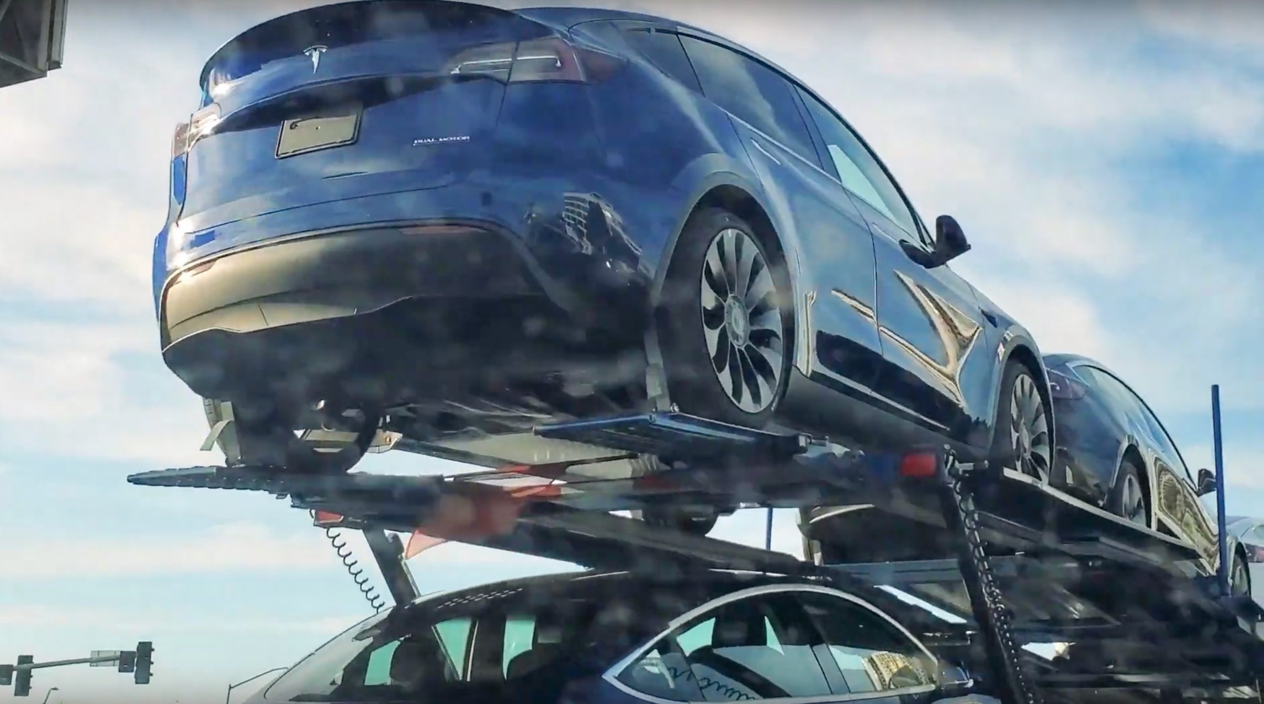 Tesla Model Y car carrier