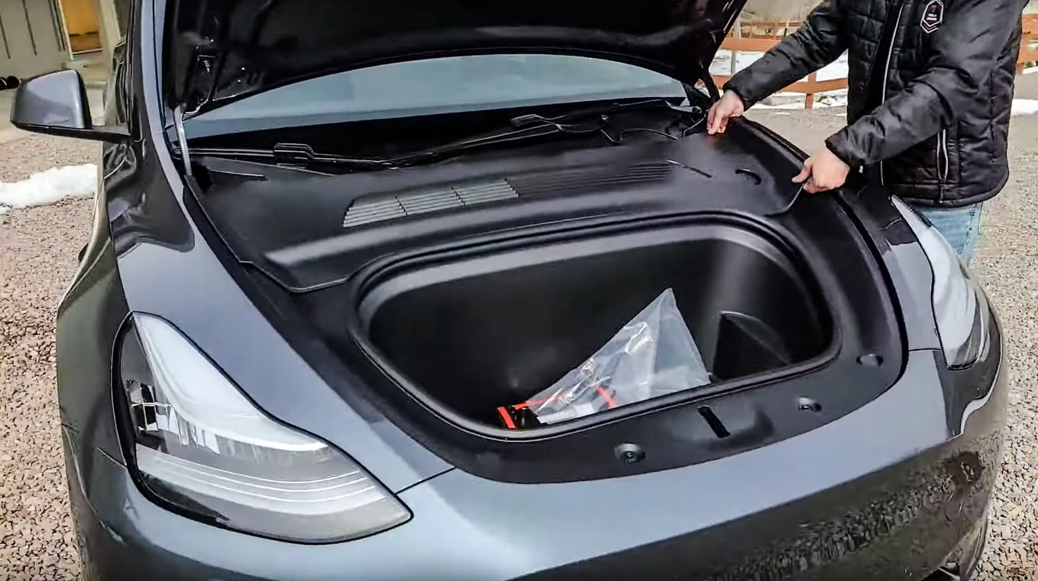 Tesla Model Y owner discovers new Heat Pump after frunk teardown