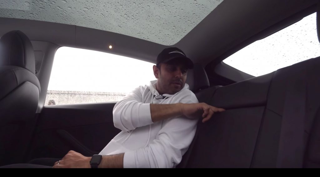 Tesla model y rear legroom online