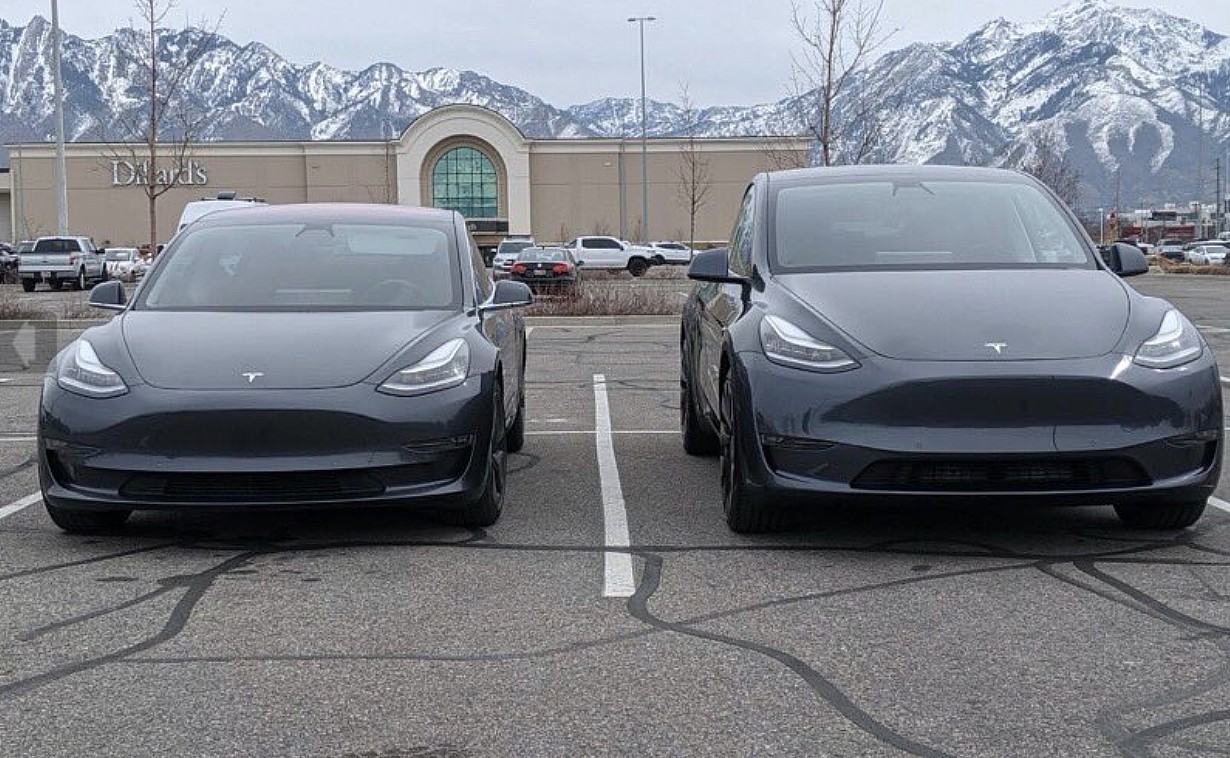 Tesla Model 3 vs Tesla Model Y