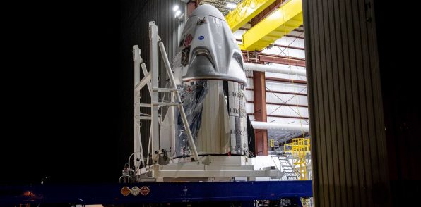 Crew Dragon C206 Demo-2 Pad 39A arrival 051520 (NASA - Kim Shiflett) 3 crop (c)