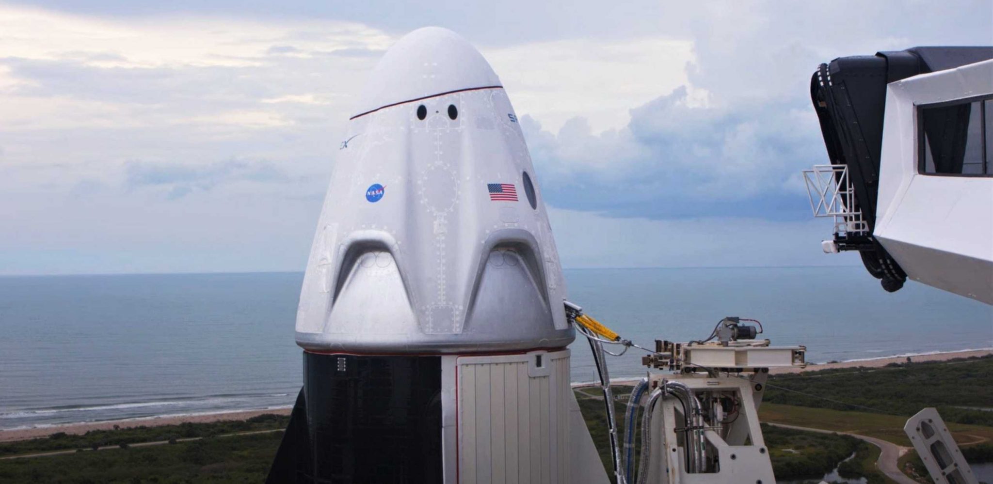 https://www.teslarati.com/wp-content/uploads/2020/05/Crew-Dragon-C206-F9-B1058-Demo-2-052720-webcast-SpaceX-CAA-retract-2-c-2048x999.jpg