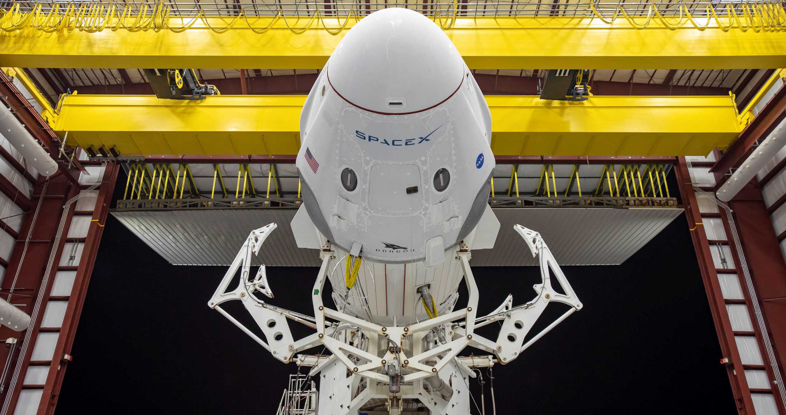 https://www.teslarati.com/wp-content/uploads/2020/05/Crew-Dragon-C206-F9-B1058-Demo-2-39A-052120-SpaceX-rollout-2-crop-c.jpg
