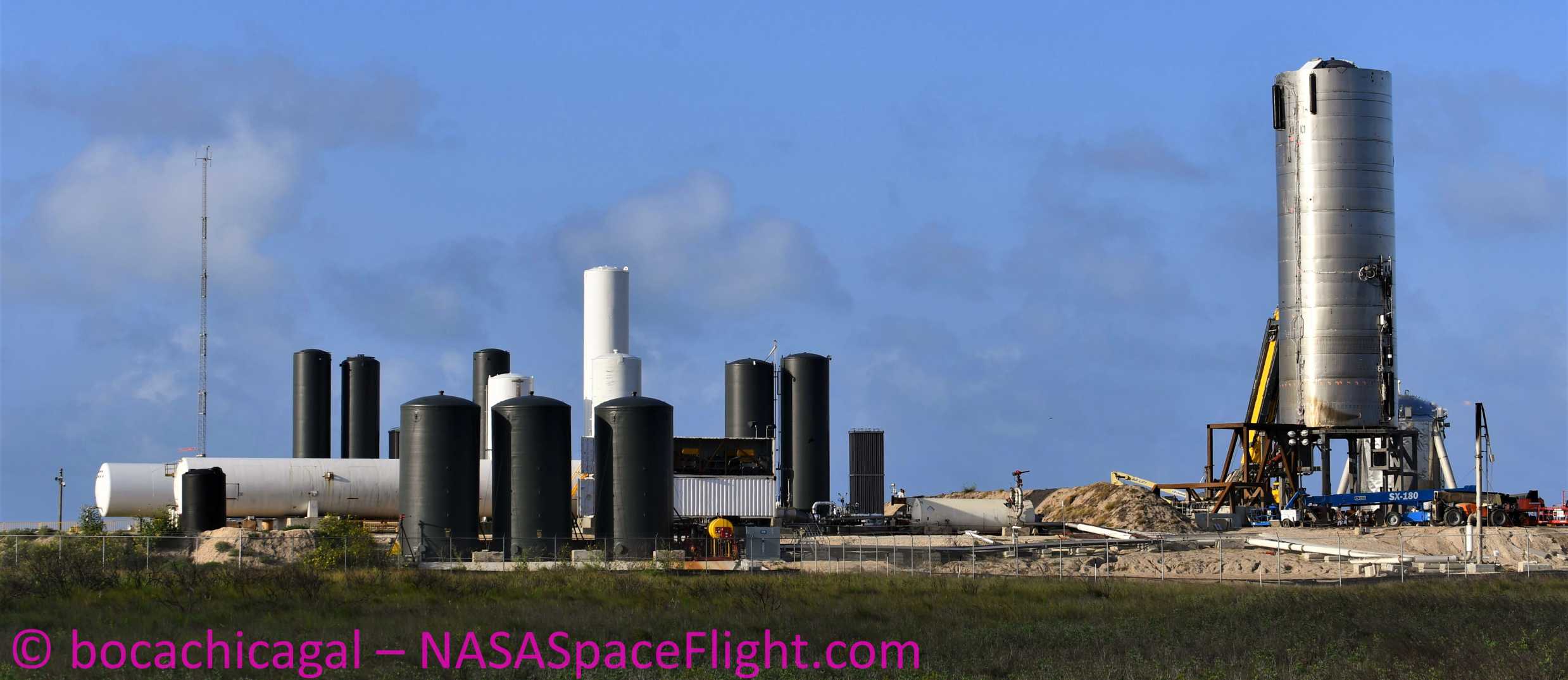 https://www.teslarati.com/wp-content/uploads/2020/05/Starship-Boca-Chica-052320-NASASpaceflight-bocachicagal-SN4-work-3-crop-c.jpg