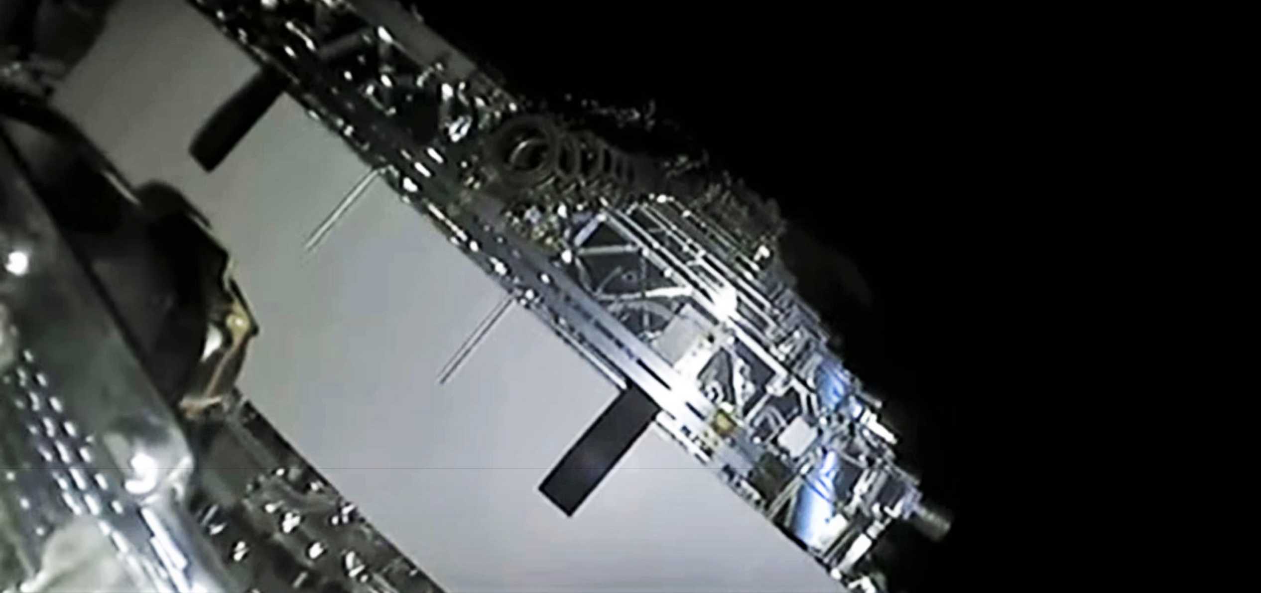 Starlink-8 Falcon 9 B1049 LC-40 060320 webcast (SpaceX) satellite deploy 1 crop (c)