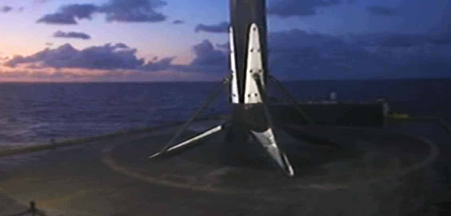 Starlink V1 L8 Falcon 9 B1059 061320 (SpaceX) landing 2 crop
