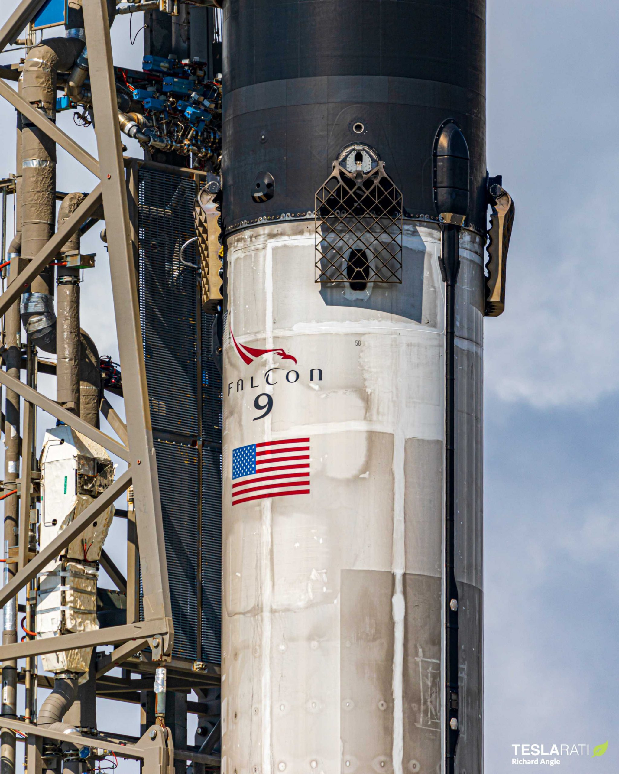 Spacex falcon 9. Falcon 9. Falcon 9 Interstage. SPACEX Falcon.