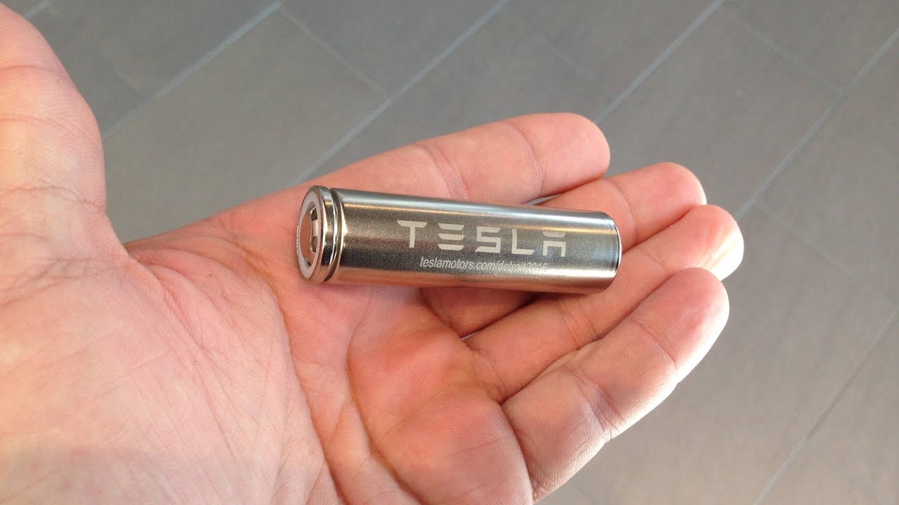 bord veltalende Gætte Elon Musk clarifies Tesla's 2170 battery strategy