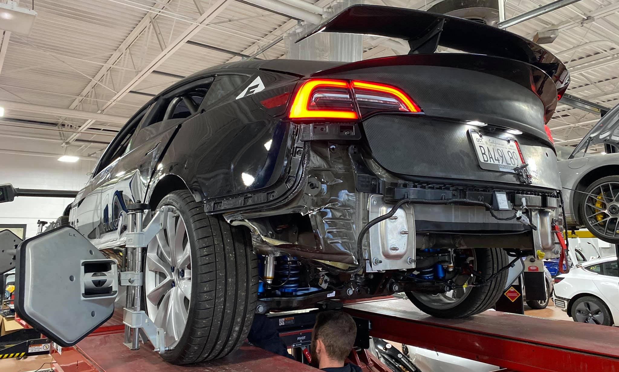 Tesla assists in Pikes Peak Model 3 race car 48-hr rebuild following crash