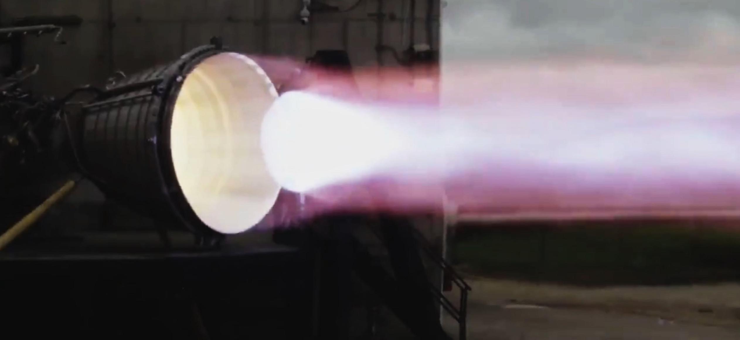 Raptor Vacuum SN0x static fire 092420 (SpaceX) 5 crop (c)