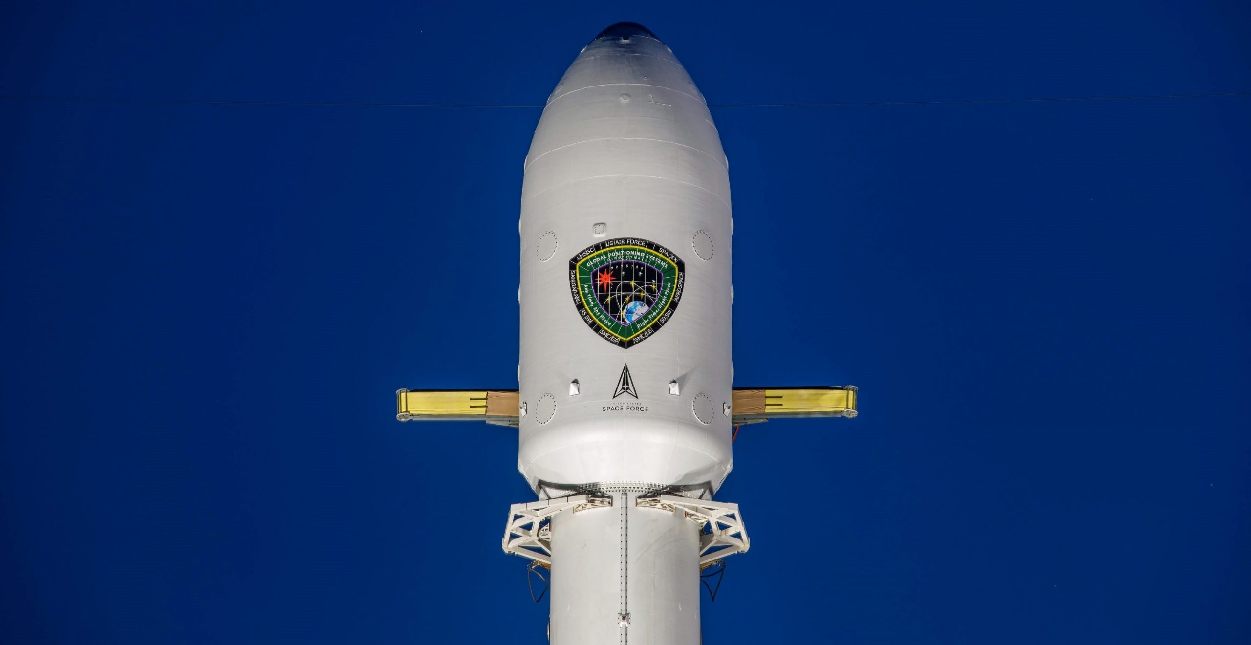 GPS III SV04 Falcon 9 B1060 LC-40 100120 (SpaceX) 1 crop