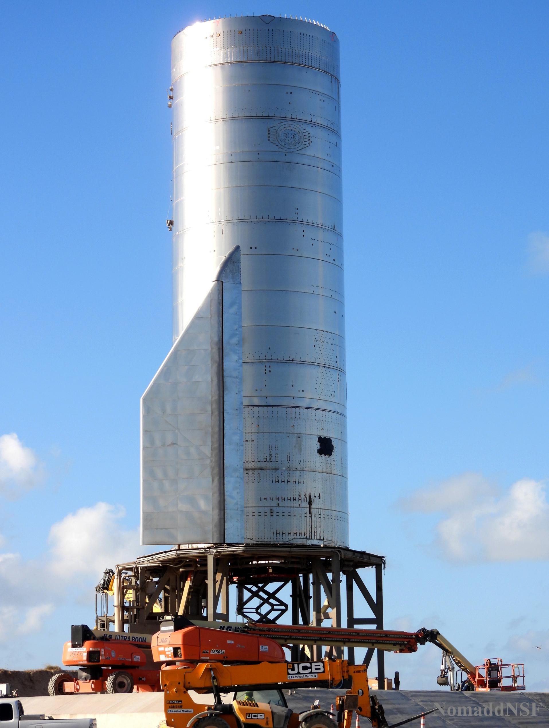 Starship SN8 (Boca Chica) (1/2) - Page 12 Starship-Boca-Chica-102020-NASASpaceflight-Nomadd-SN8-3-crop-c