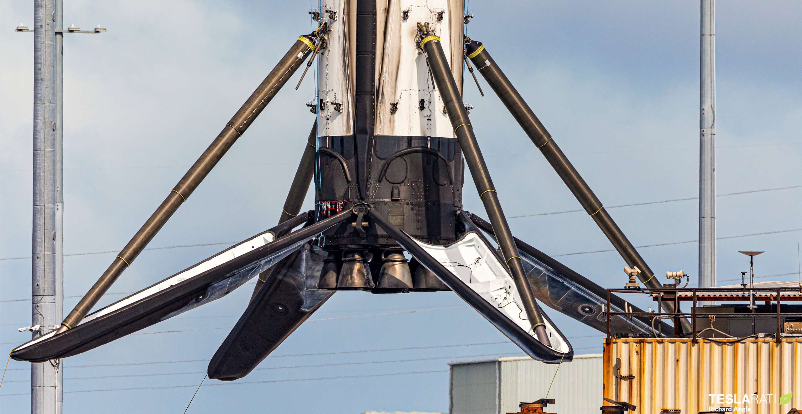 Crew-1 Falcon 9 B1061 JRTI return 112020 (Richard Angle) lift 5 (c)