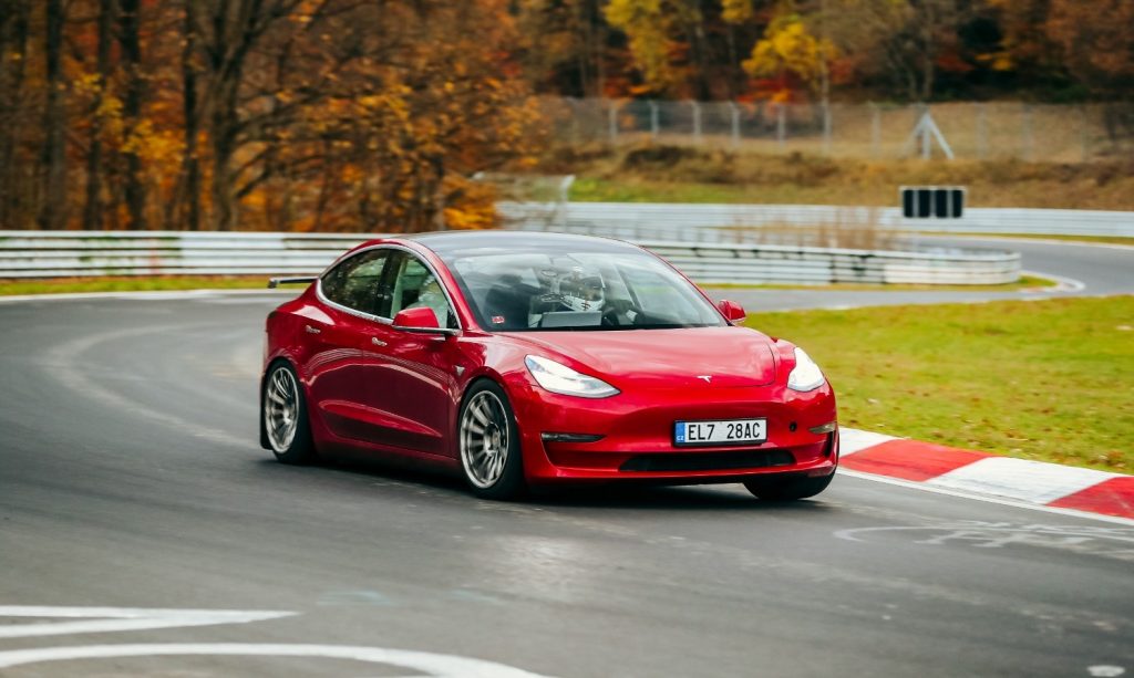 Model takes on the approaches Porsche lap time