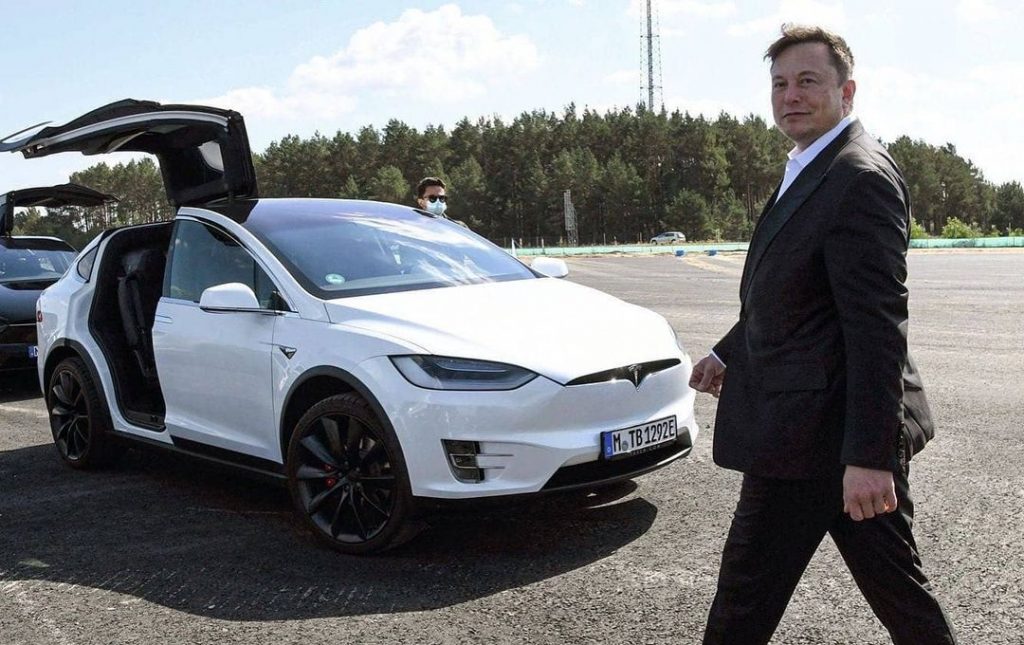 Tesla's Elon Musk visits Giga Berlin, hopes to begin production by end 2021