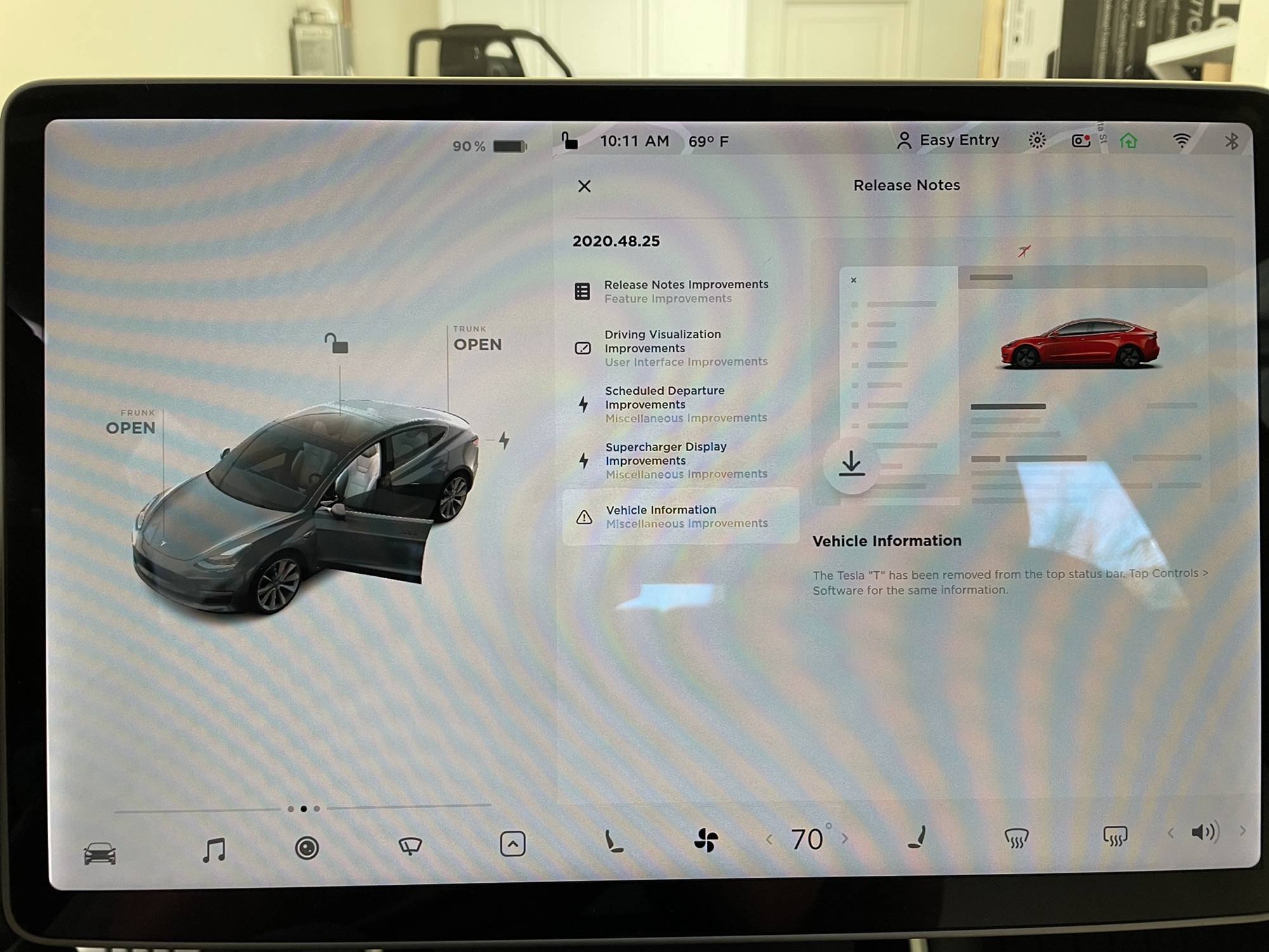 Tesla rolls out 2020 Holiday Update: New Driving Visualizations