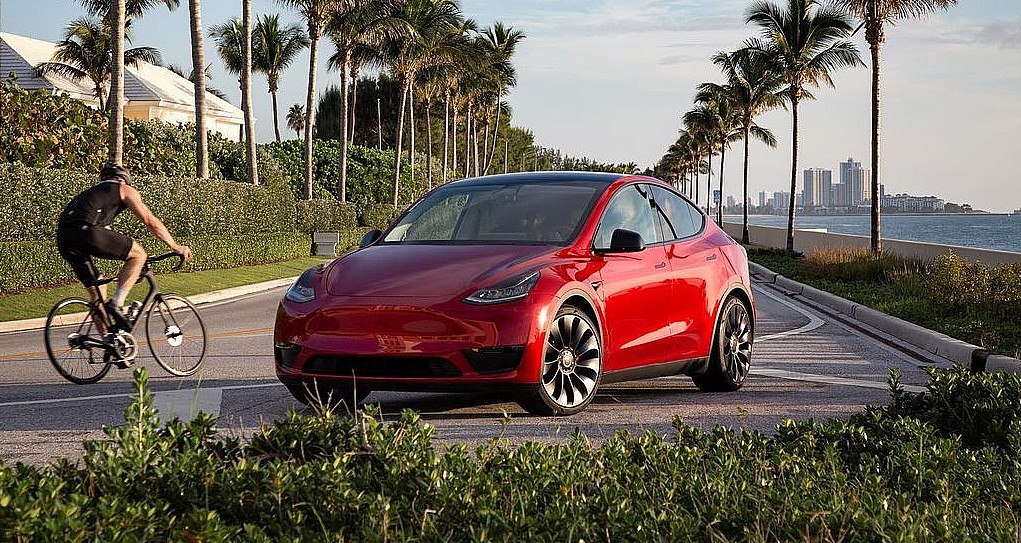 Tesla Model Y on track to become the world's best-selling car