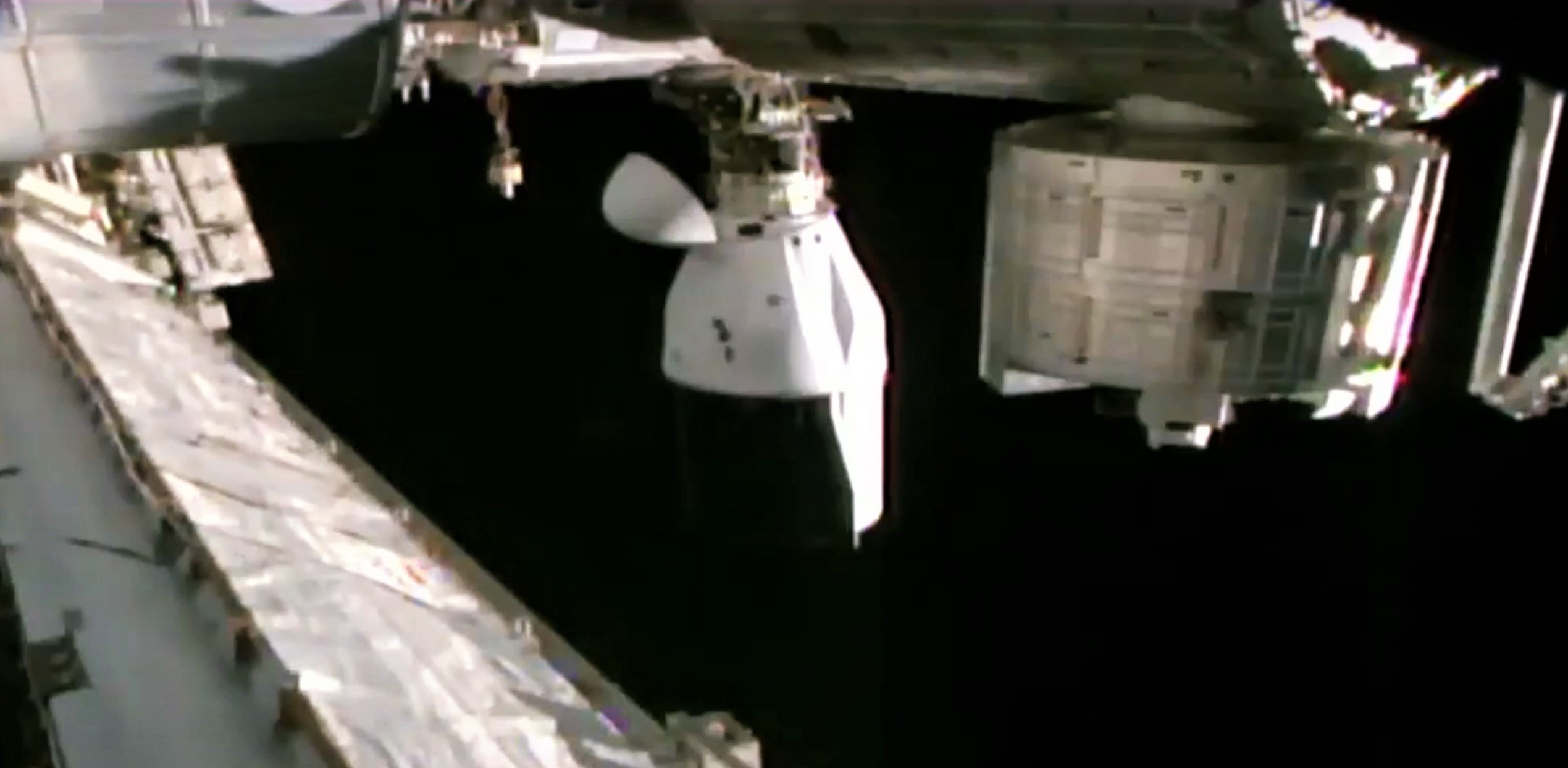 CRS-21 Cargo Dragon 2 C208 011121 (NASA) ISS departure abort 2