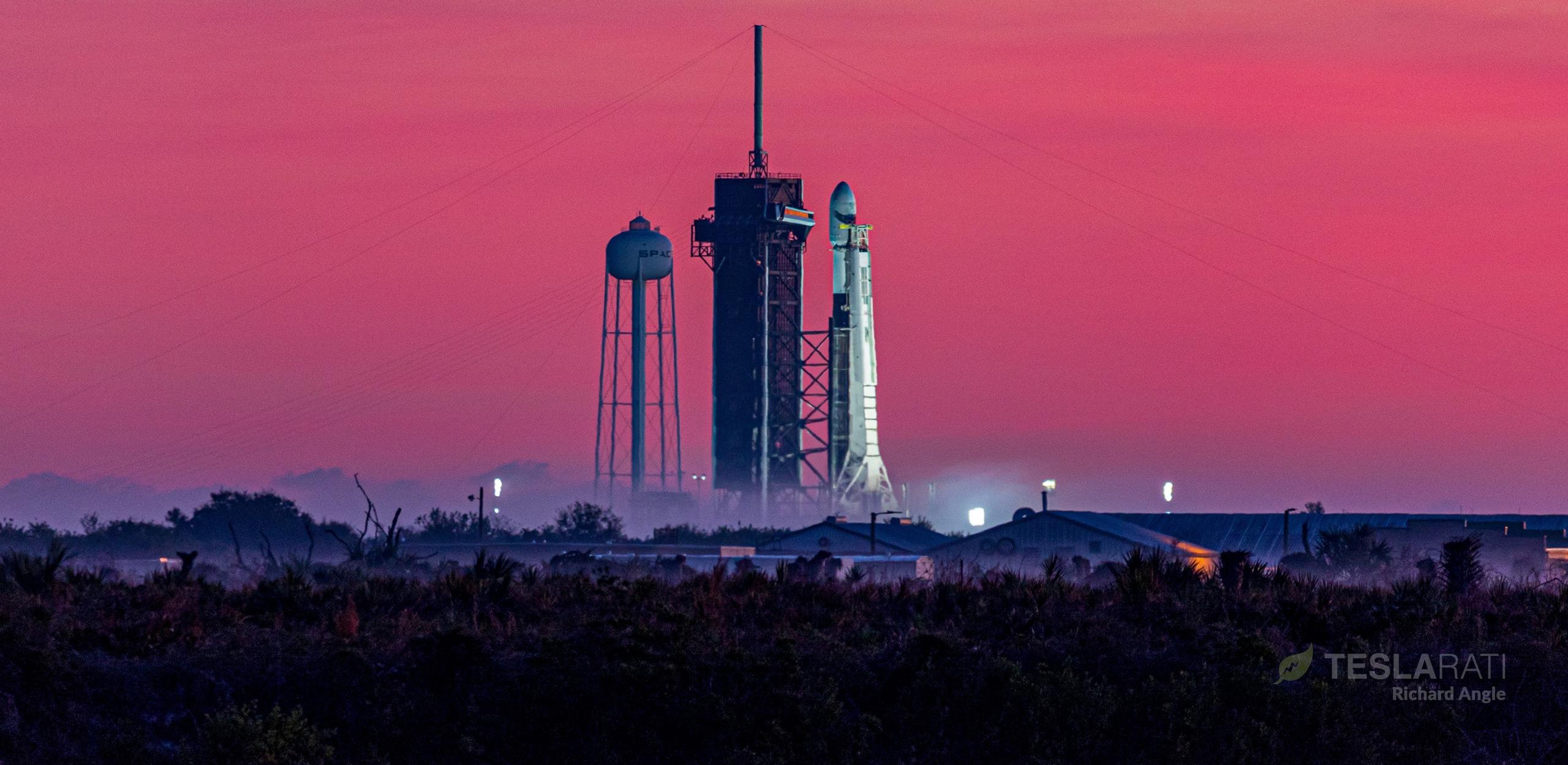 Starlink-16 Falcon 9 B1051 39A 012021 (Richard Angle) sunrise 1 crop 2 (c)
