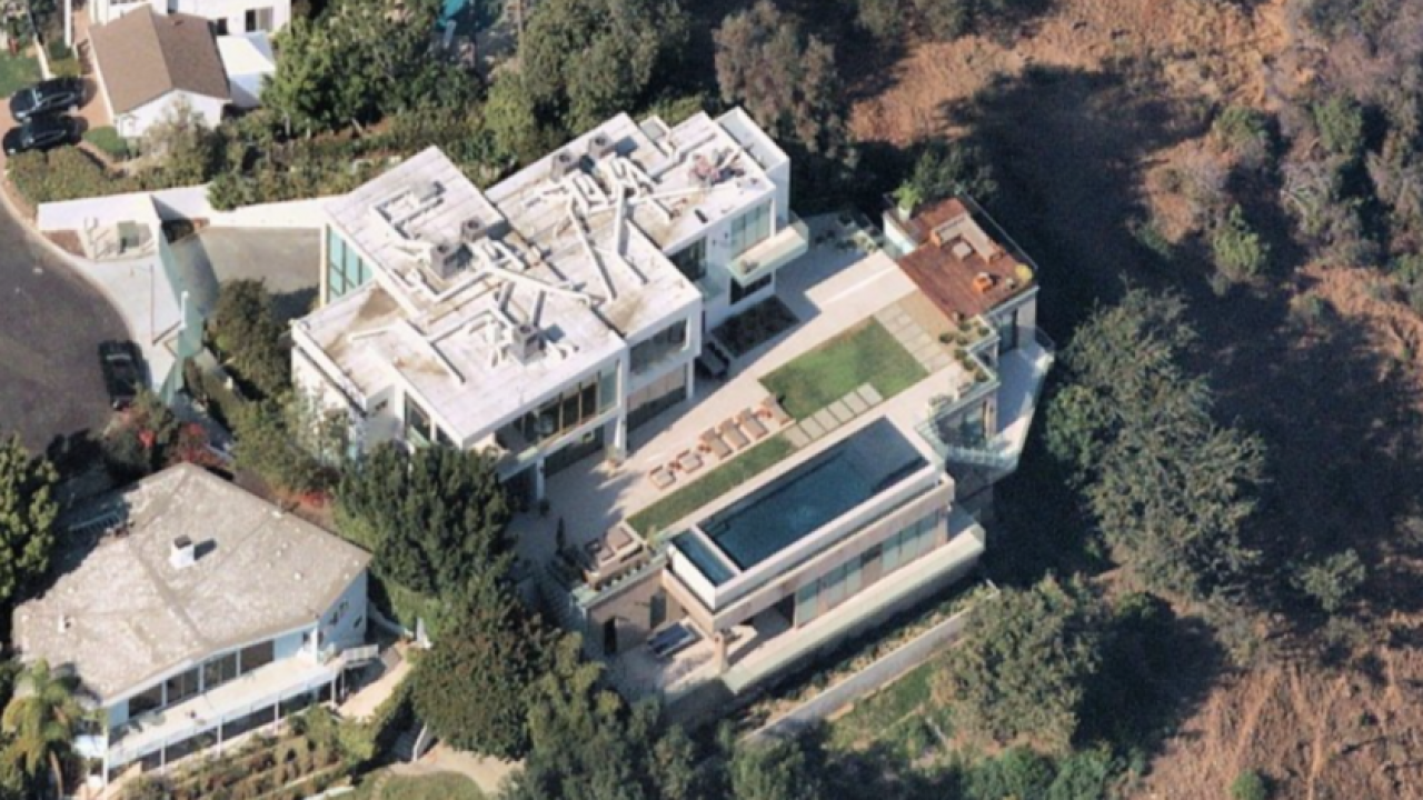 Tesla S Elon Musk Stays True To His Word Completes Selling All His Ca Homes