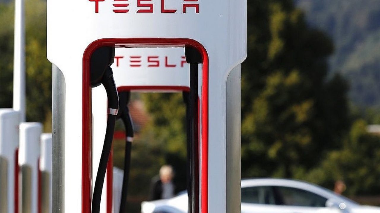 Electric Vehicles: Automakers targeting average households with new crop of EVs, ET Auto