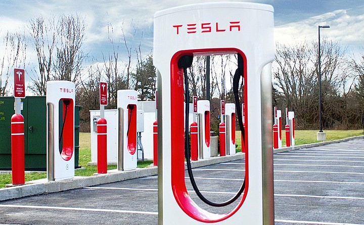 tesla-supercharger-ramp