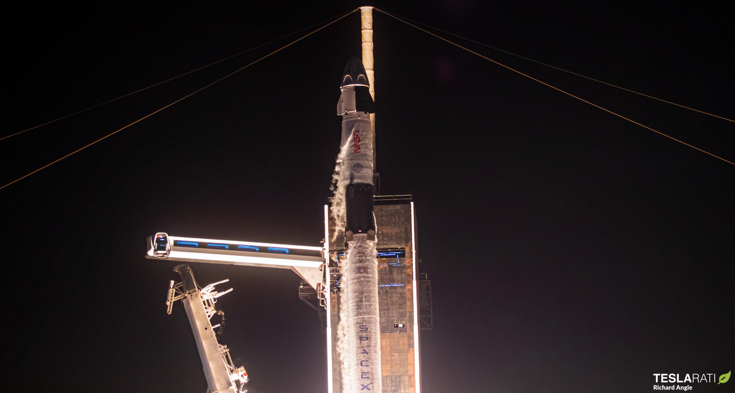 Crew-2 Crew Dragon C206 Falcon 9 B1061 39A 042321 (Richard Angle) launch 4 crop (c)
