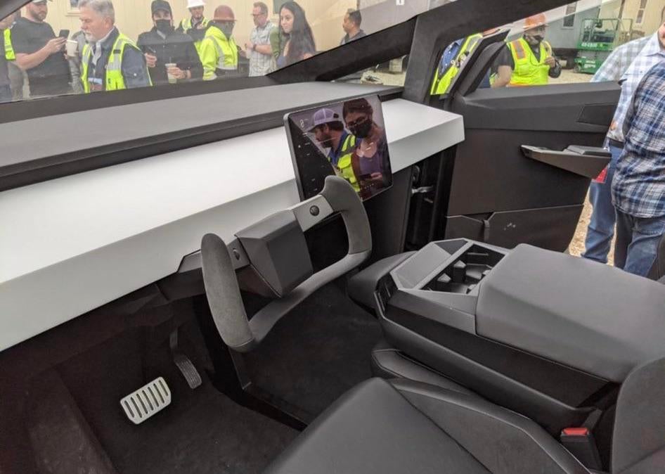 tesla cybertruck yoke