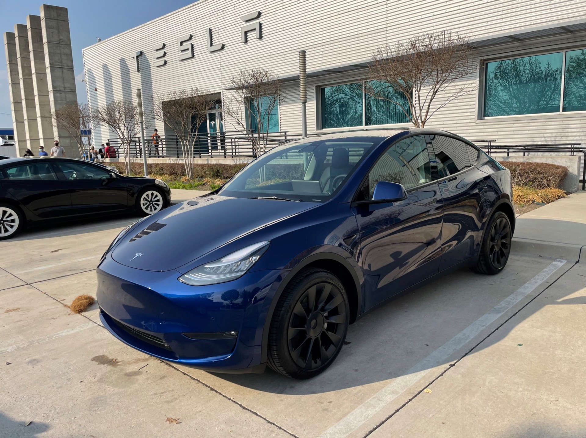 This Tesla Model Y owner waited two years for a car that never came.  He compromised.