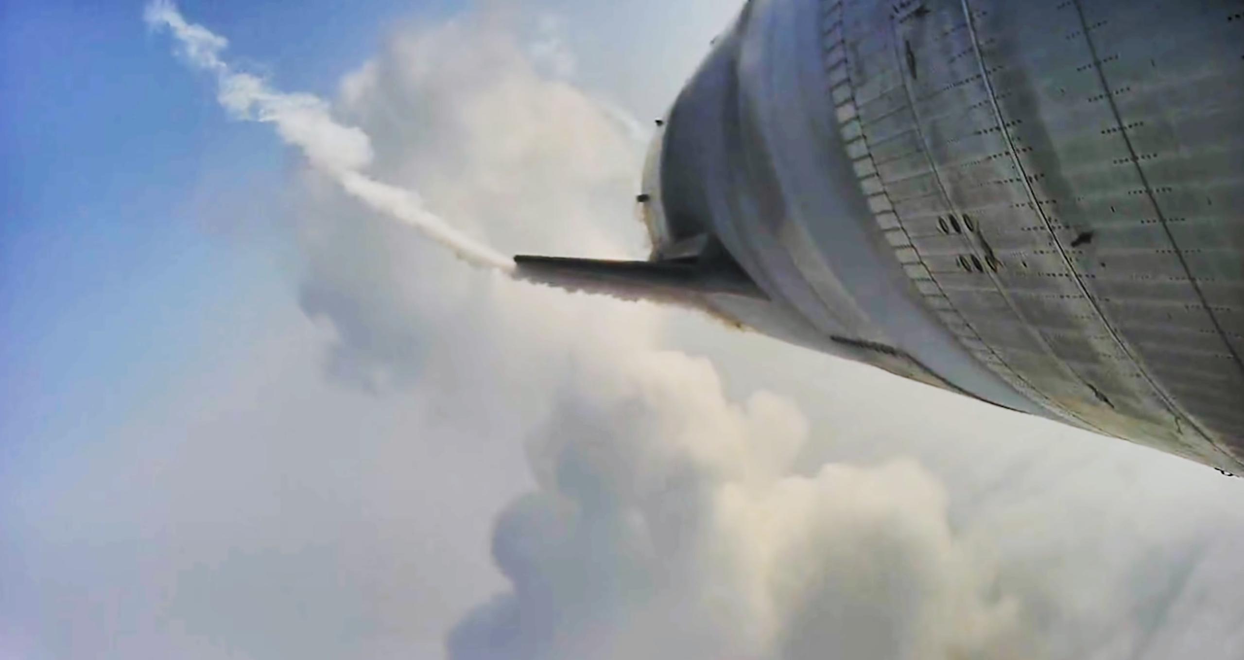 Starship SN15 10km flight test 050521 recap (SpaceX) flap view 6 edit (c)