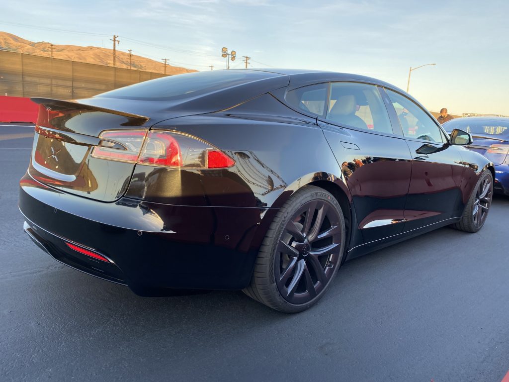 Tesla Model S Plaid at 50 charge pulls faster than supercars, data shows